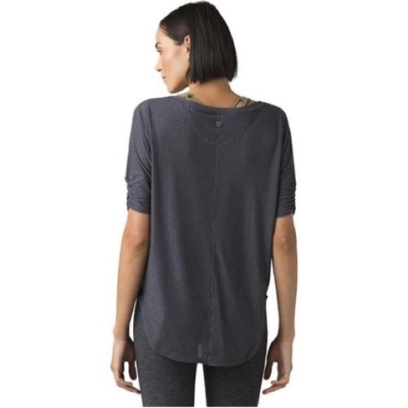 PrAna Women’s Gray Helani Sheer Athletic High-Low Tee Size Small EUC - Picture 3 of 11